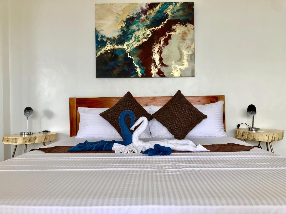 Sunset Cove Beach & Dive Resort Romblon Exteriér fotografie